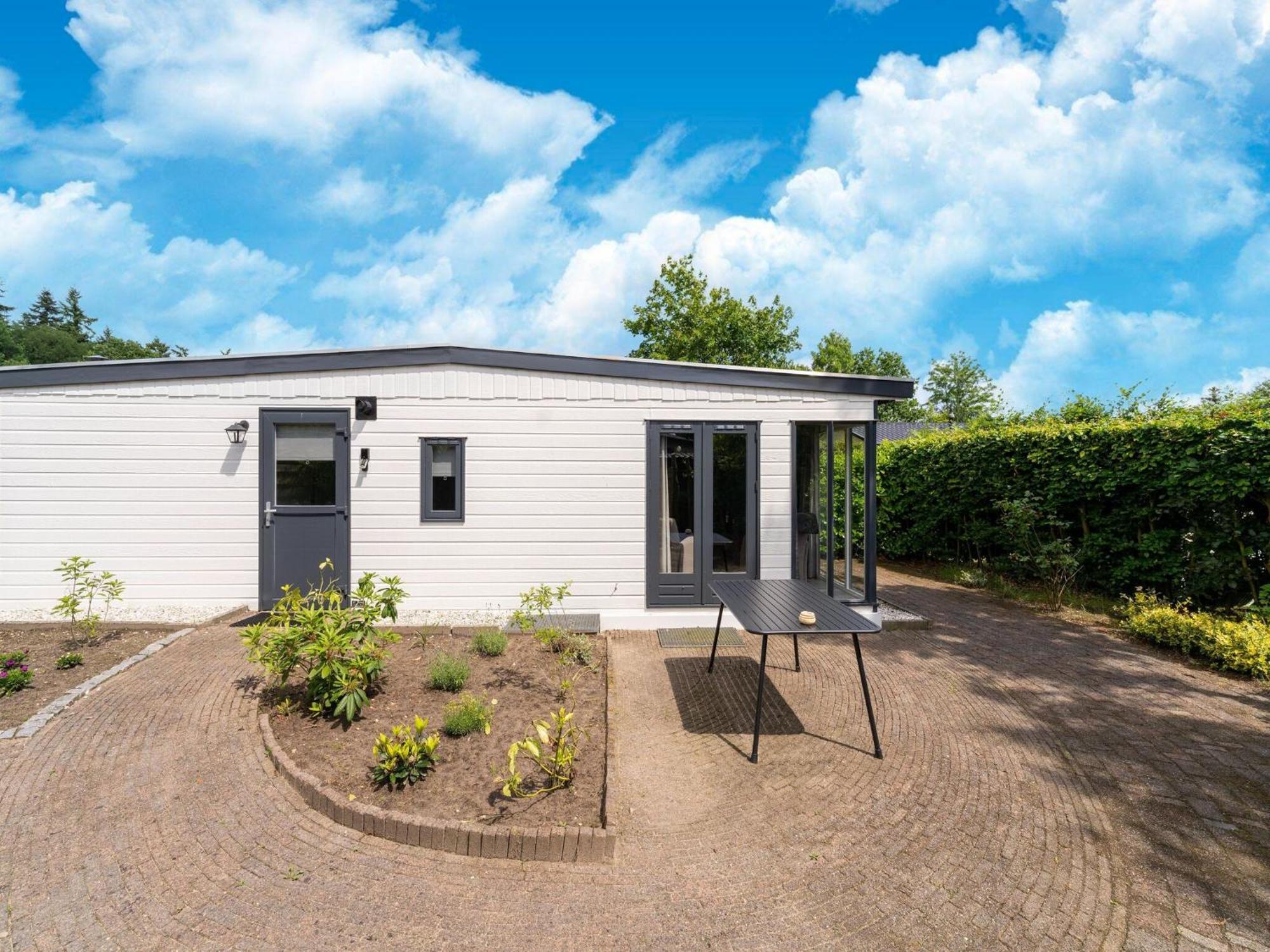 Cozy Chalet In Stegeren With A Terrace Exteriör bild