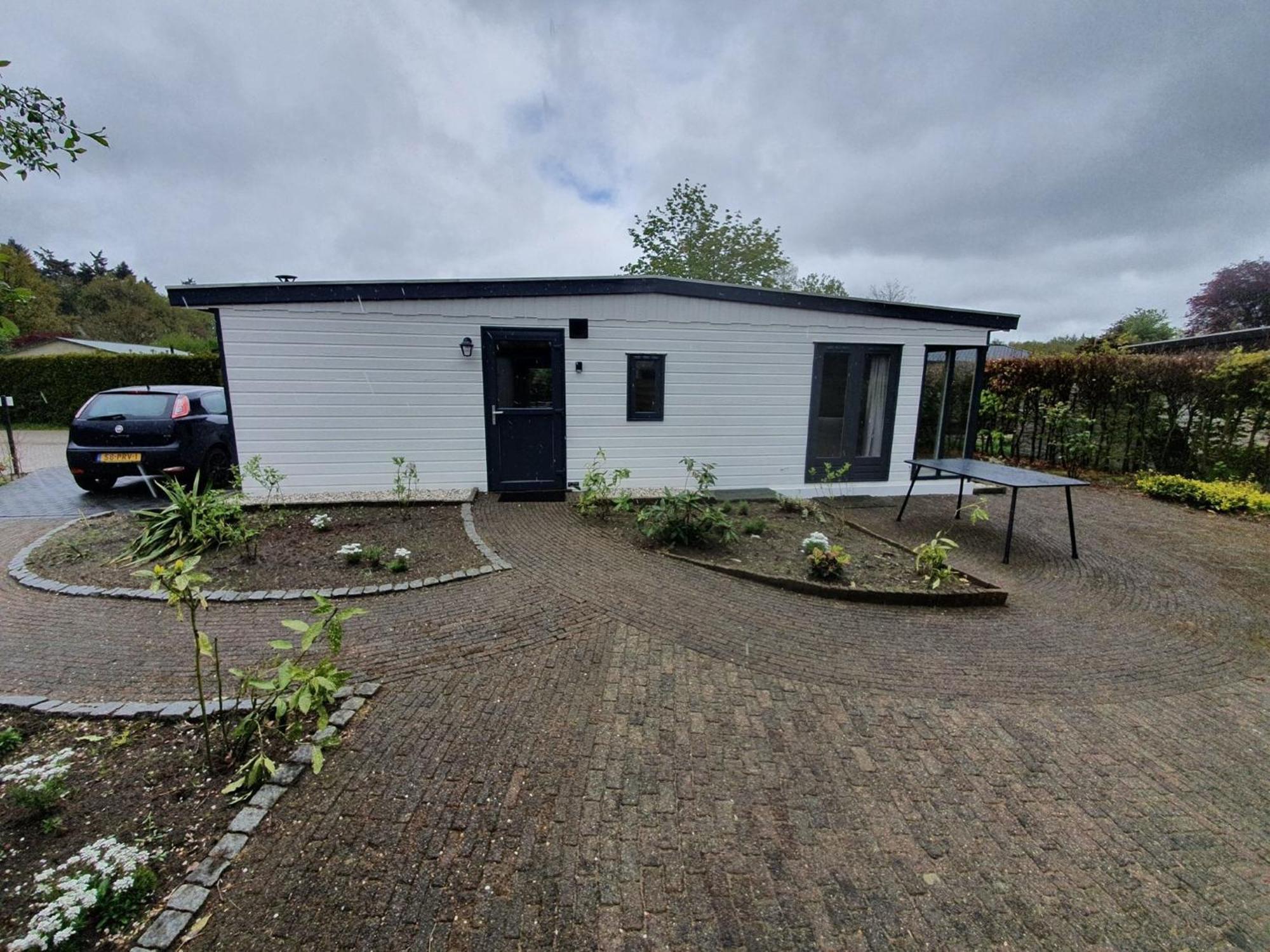 Cozy Chalet In Stegeren With A Terrace Exteriör bild